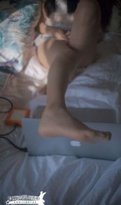 《苦月亮》