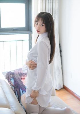 《女教师》